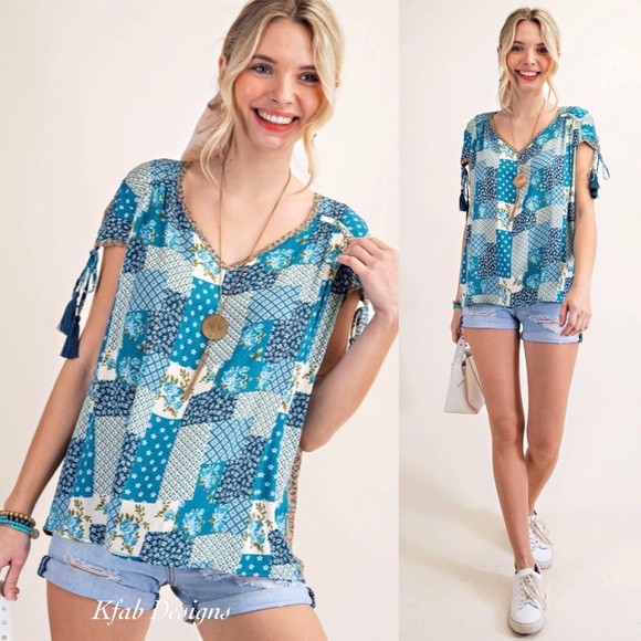 ❤️LAST 2! V Neck Teal Blue Mix Print Boho Crinkle Side Tie Top! - Picture 2 of 8